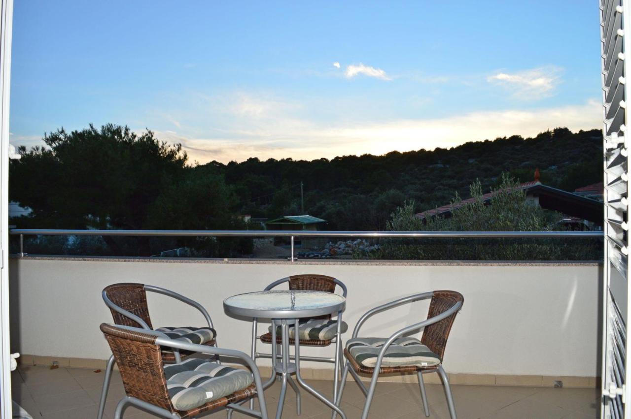 Apartments Vilim Тисно Екстер'єр фото