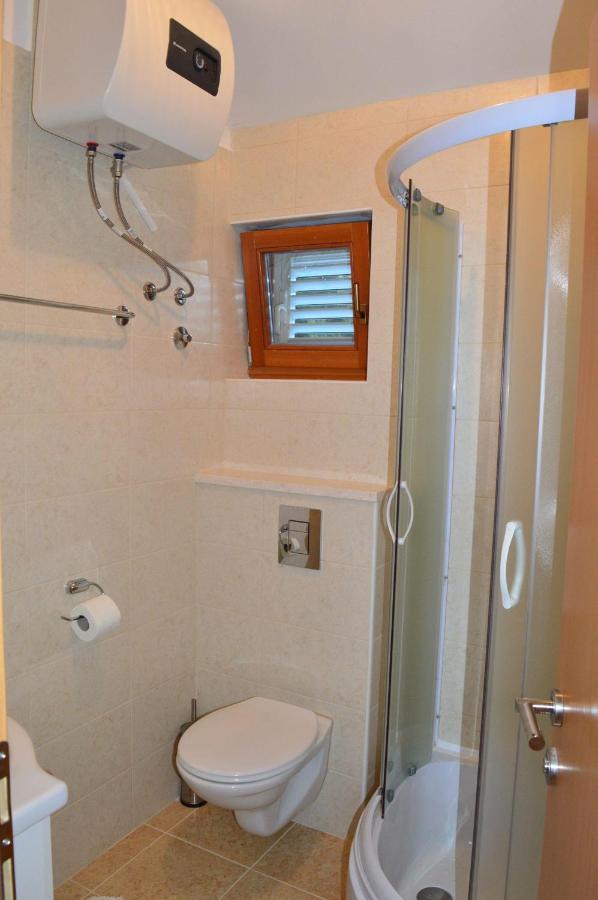 Apartments Vilim Тисно Екстер'єр фото
